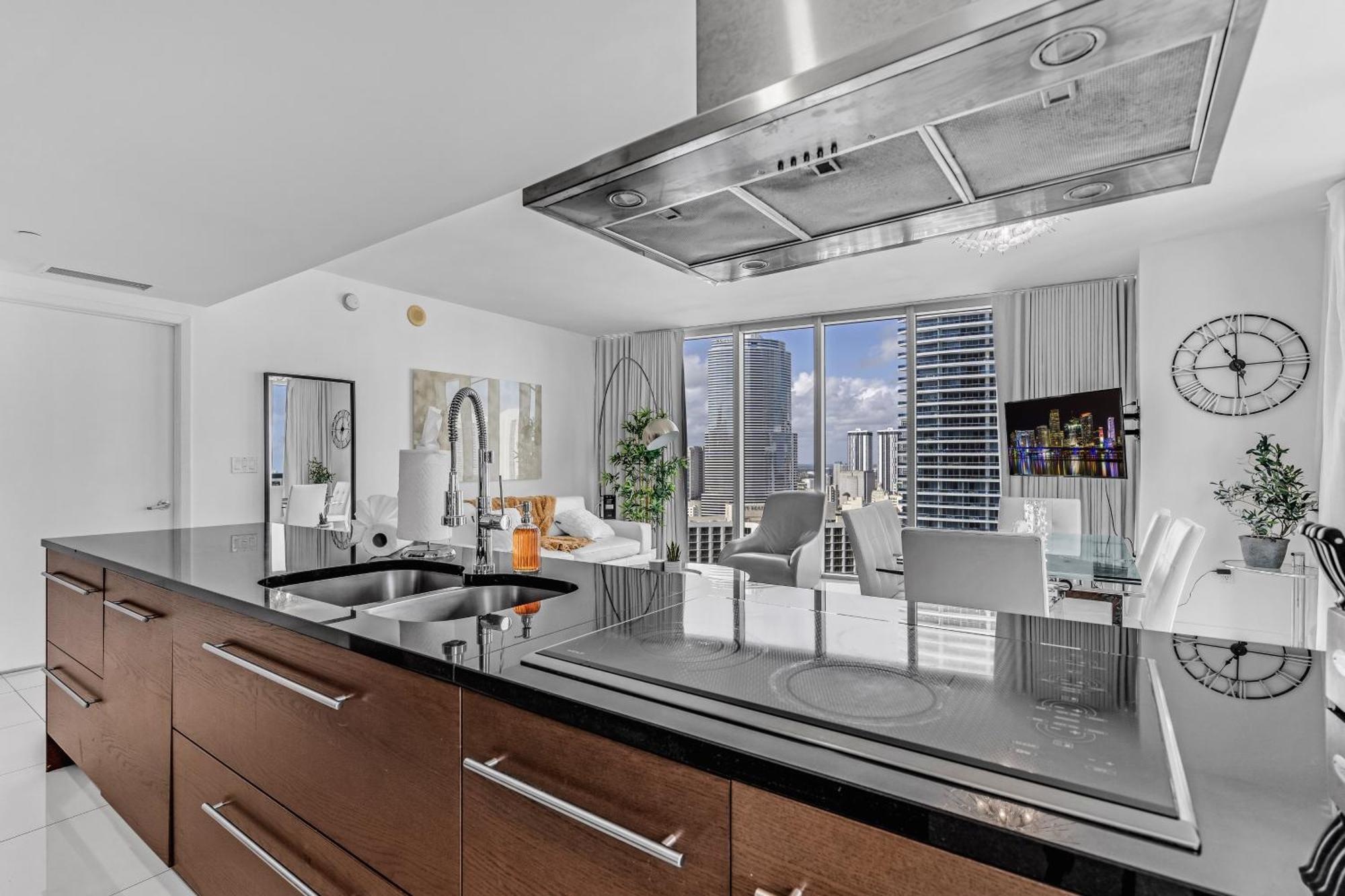 Luxurious Condo At Icon With Views Miami Ngoại thất bức ảnh