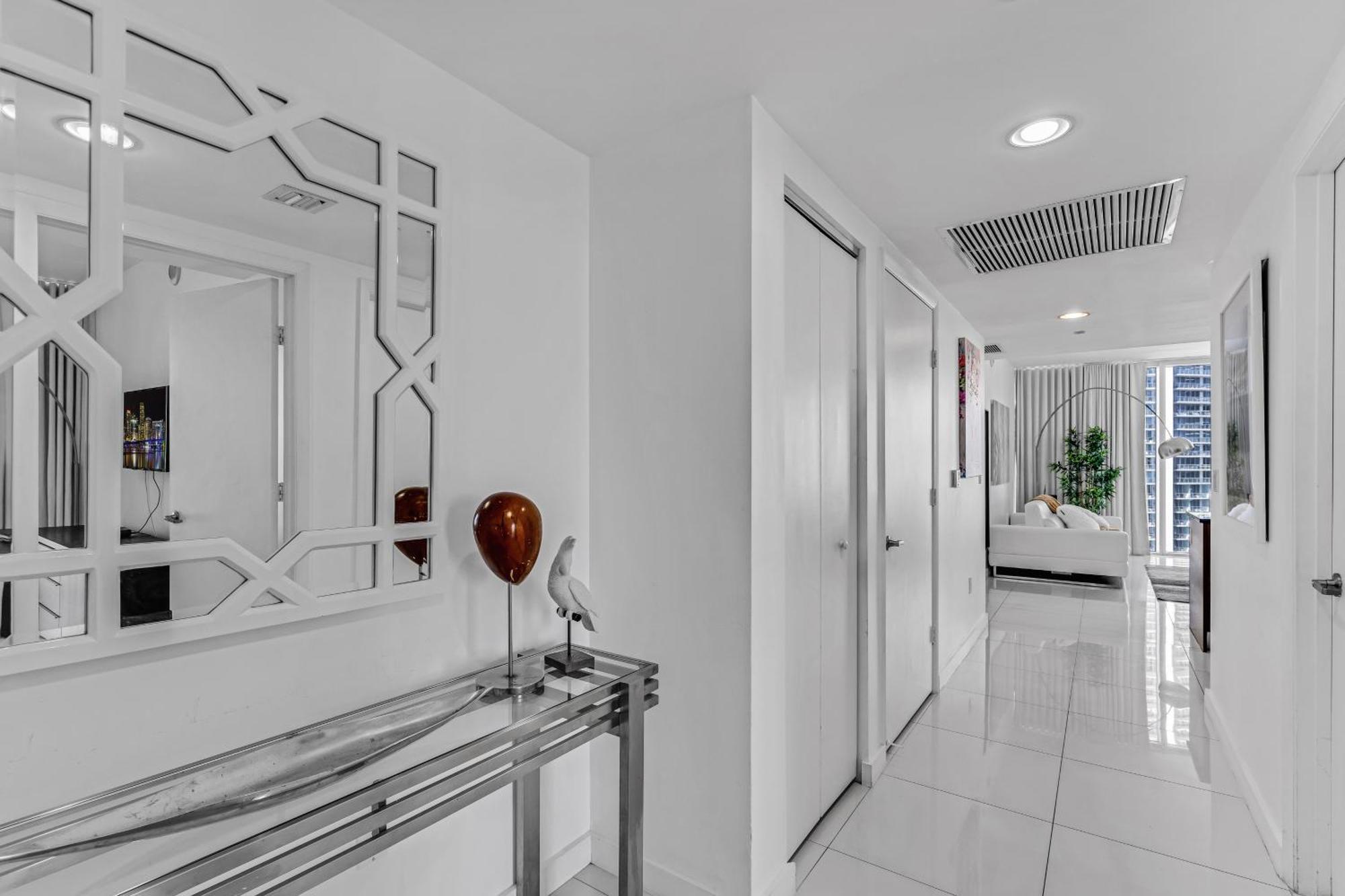 Luxurious Condo At Icon With Views Miami Ngoại thất bức ảnh